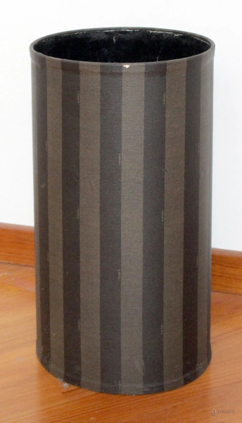 Portaombrelli rivestito in stoffa Fendi, altezza 50 cm.