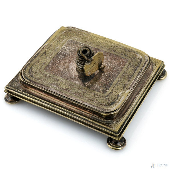 Sardiniera in metallo, XX secolo, cm 7,5x17x15