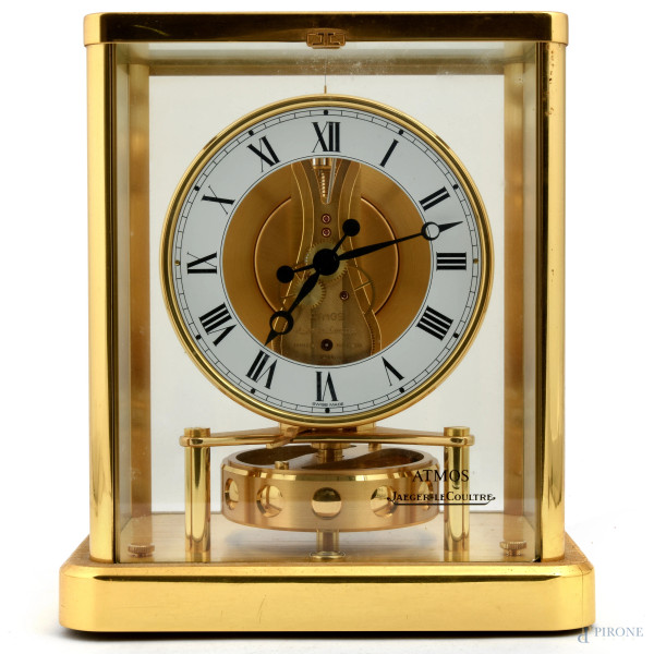 Orologio Jaeger Le Coultre Atmos con struttura in bronzo dorato, quadrante bianco con numeri romani, cm 22,5x20x15,5, (da revisionare)