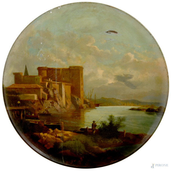 Grande piatto in maiolica dipinta raffigurante scorcio di città sulla riva di un lago con pescatori, firmato in basso,  XX secolo, diametro cm 44,5, (difetti)