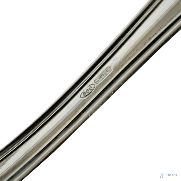 Servizio di posate in argento composto da 24 forchette, 10 cucchiai, 10 coltelli grandi, 10 colte...