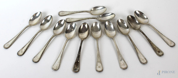 Dodici cucchiaini da dolce in argento, prima metà XX secolo,  gr. 210, (segni del tempo)