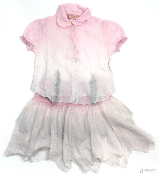 Monna Lisa, completo da bambina in cotone, composto da una camicetta a maniche corte ed una gonna rosa con volant in toulle, taglia 2 anni, (segni di utilizzo).