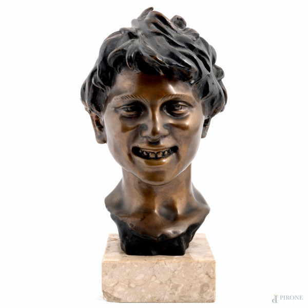 Icona rappresentante Madonna con Bambino, tempera su tavola con riza in metallo argentato, XIX-XX secolo,  [..]