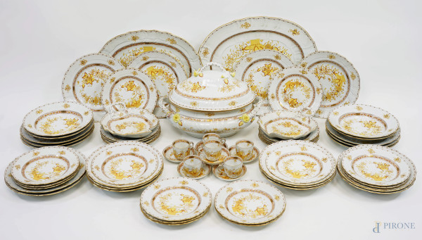 Servizio da tavola in porcellana Herend Apponyi Yellow, XX secolo, pz. 64, (difetti).