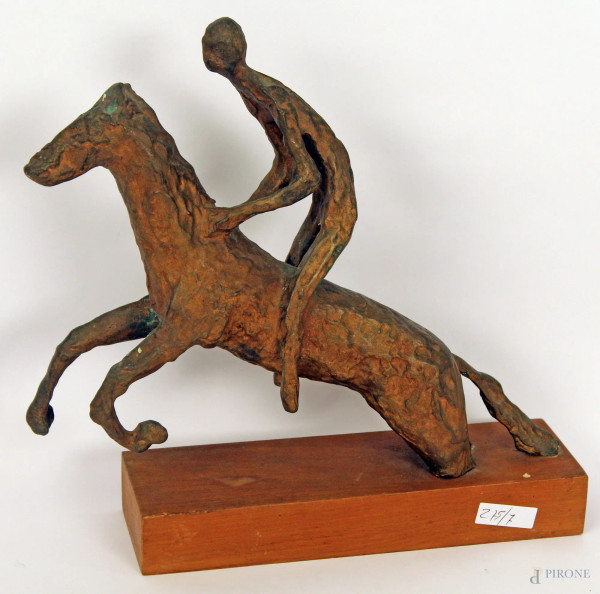 Cavallerizzo, scultura in bronzo, h. 32 cm