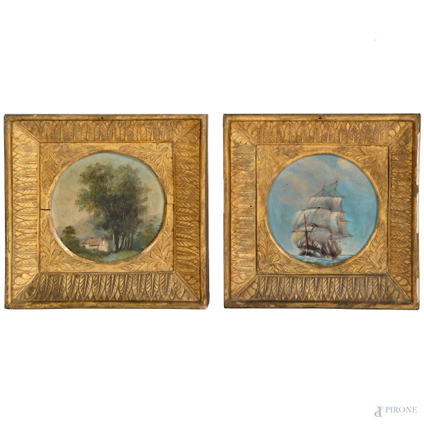 Coppia di dipinti raffiguranti veliero e scorcio montano, olio su tela applicata su tavoletta (lettera manoscritta non pertinente al retro), XX secolo, diametro cm 15 entro cornice