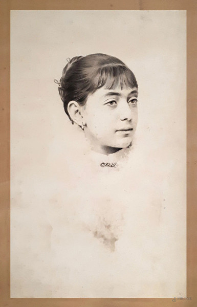Grande e rara dagherrotipia ai sali d’argento e vapori di iodio raffigurante volto di donna, cm 45x28