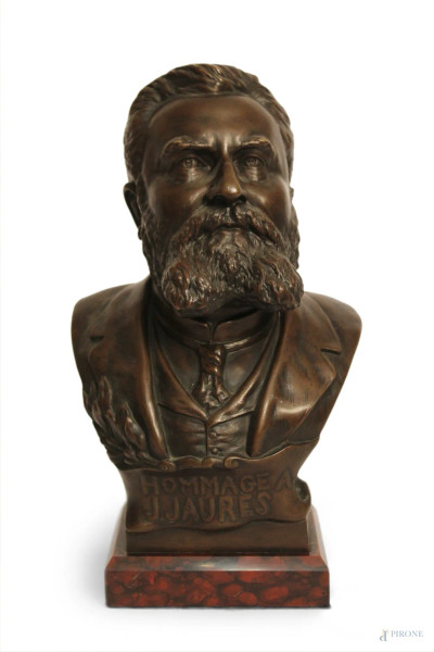 J. Javres, busto in bronzo con base in marmo, firmato G. Calais, H 23 cm.