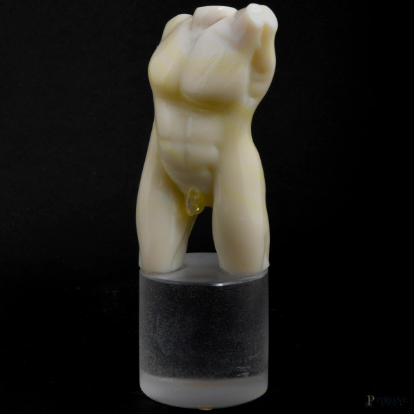 Scultura in vetro raffigurante torso maschile, altezza cm 20, XX secolo, (difetti)