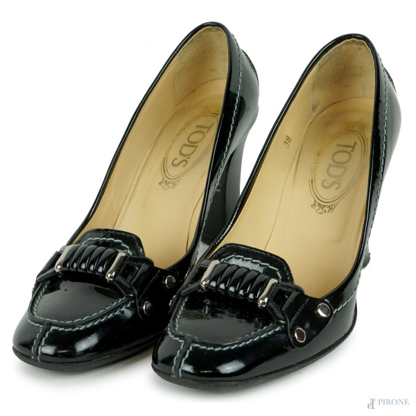 Tod's, scarpe con tacco nere lucide, numero 38, (segni di utilizzo).