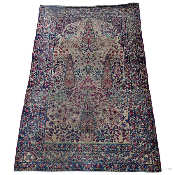 Tappeto, cm 161x123 (difetti)