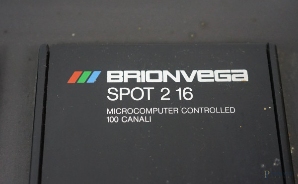 Lotto di due televisori Brionvega, misura max cm 35x39x39