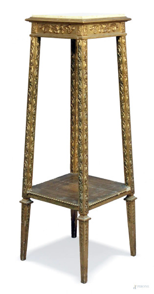 Gueridon in legno dorato e intagliato con piano in marmo, XIX sec., cm 180 x 40 x 40.