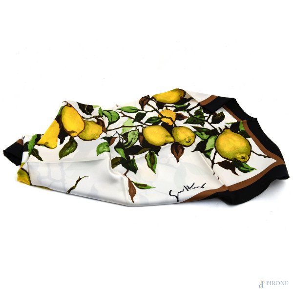 Lotto di sette foulard di diverse marche