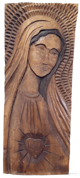 Antico vecchio bassorilievo in legno raffugurante il Cuore Immacolato di Maria, cm. 30x70.