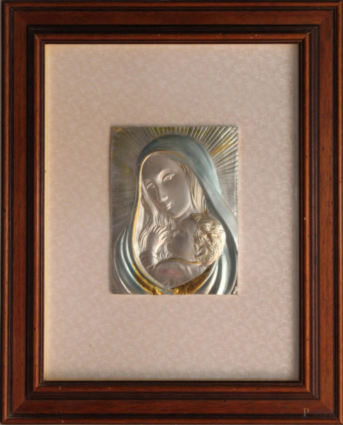Madonna con bambino, lastra in metallo, 24x18 cm, entro cornice.