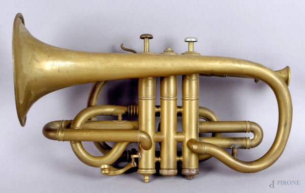 Tromba in ottone, lunghezza 32 cm, XX secolo, (mancanze).