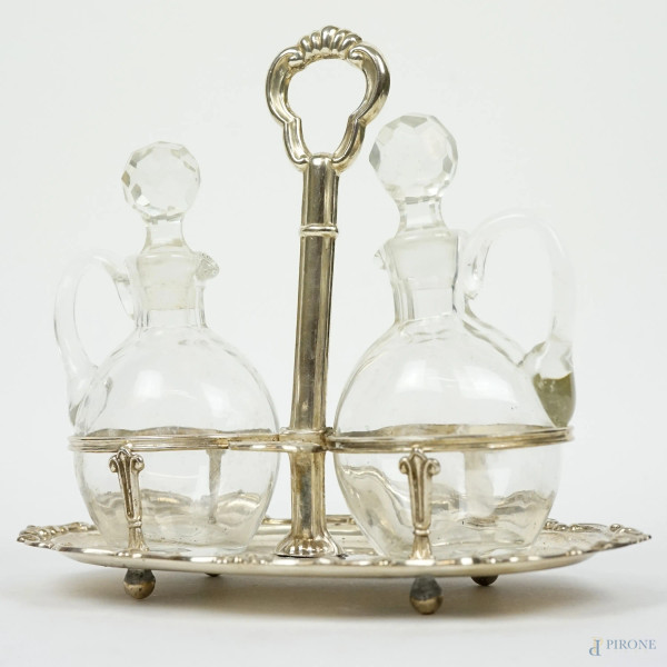 Set olio e aceto in argento con ampolle in cristallo, inizi XX secolo, cm h 19,5, peso gr. 200, (difetti)