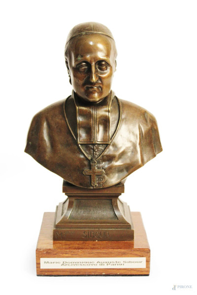 M. D. A. Sibour, arcivescovo di Parigi, busto in bronzo con base in legno, firmato M. Ramus, H 23 cm.