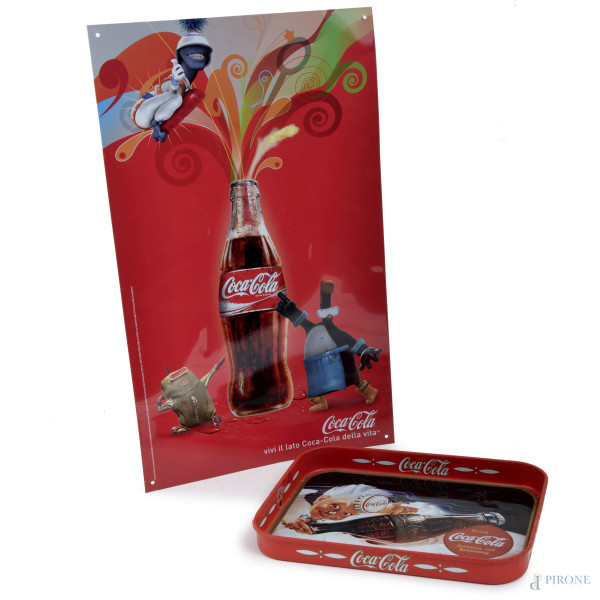 Lotto composto da vassoio e insegna Coca Cola, XX secolo,misure massime cm 50x30 (segni di usura)