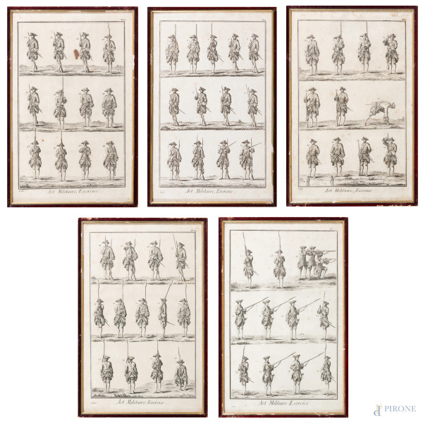 Lotto di 5 incisioni "Art Militaire, Exercise", XIX secolo, cm 37x23, entro cornice, (segni di usura, macchie, foxing, tracce di umidità, ondulazioni della carta, difetti)