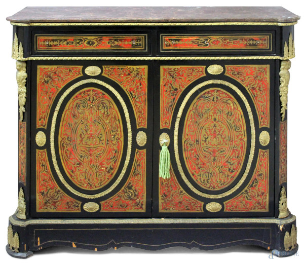 Servante in legno ebanizato a due cassetti e due sportelli con intarsi in ottone, piano in marmo, h.93x128x44 cm