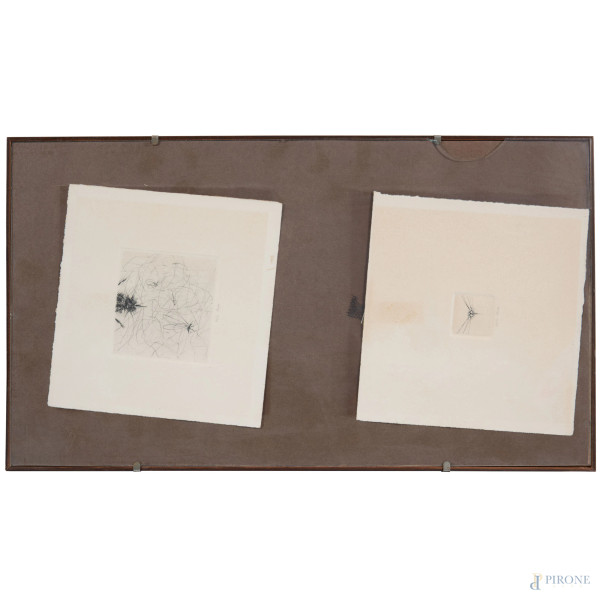 Guido Strazza (1922), coppia di incisioni astratte entro unica cornice, cm20x20 cad., firmate in basso es. 20/40
