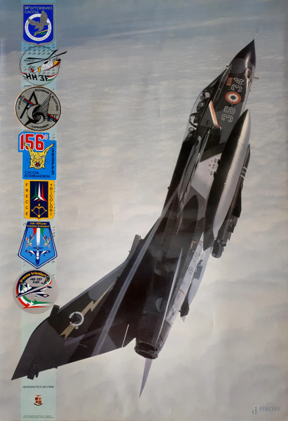 Aeronautica Militare Italiana, raro manifesto vintage raffigurante jet italiano, stampato in offset su carta pesante con applicati stemmi dei vari comparti aerospaziali, cm