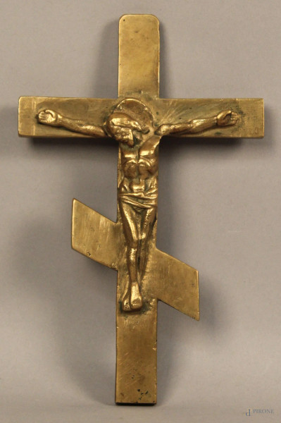 Cristo in croce, scultura in bronzo, h. 24,5 cm.