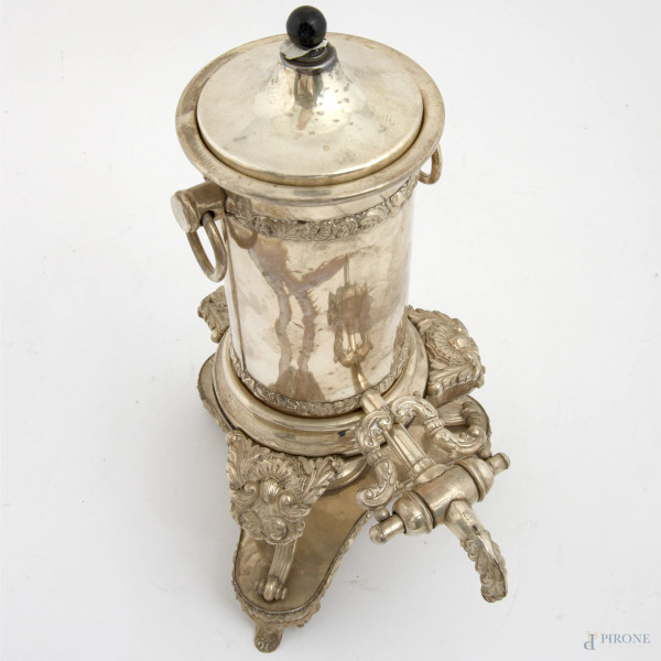 Samovar in argento cesellato con motivi floreali e vegetali, XIX secolo, cm 32x25x18, peso lordo ...