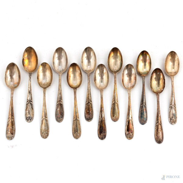 Servizio di 12 cucchiaini in argento 800/000, peso complessivo gr, 180