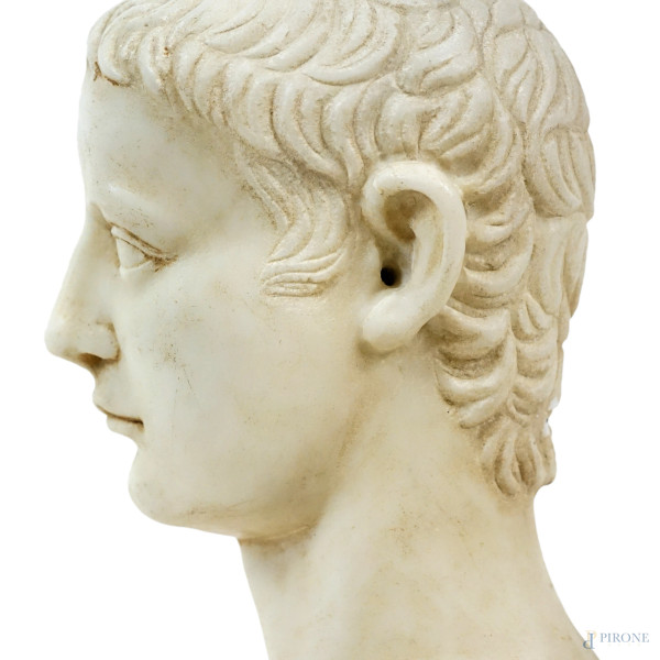 Caligola, busto in marmo bianco, cm H 49.5, XX secolo