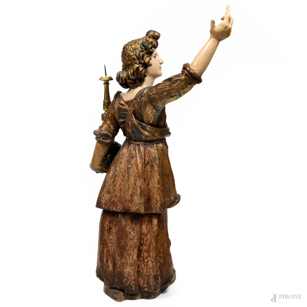 Scultura in legno dorato e dipinto raffigurante angelo portacero, XVIII-XIX secolo, altezza cm 12...