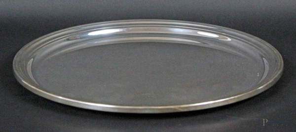 Vassoio in argento di linea tonda, diametro cm 35, gr.830