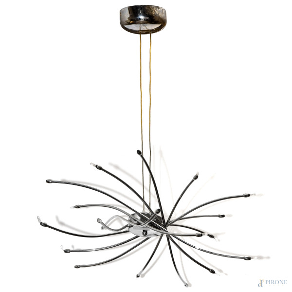 Lampadario in acciaio cromato prod. Sforzin Illuminazione, diametro cm 68 circa, (usura del tempo, da revisionare)