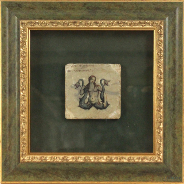 Mattonella raffigurante sirena bicaudata, cm 10x10, entro cornice
