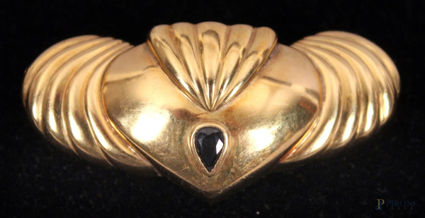Centrale di una collana in oro con zaffiro, gr. 31,5.