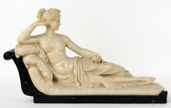 Paolina Borghese, scultura in resina, cm h 22x36x9