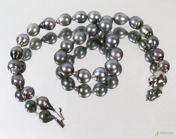 Collana di perle barocche Tahiti, chiusura in argento, lunghezza cm. 45