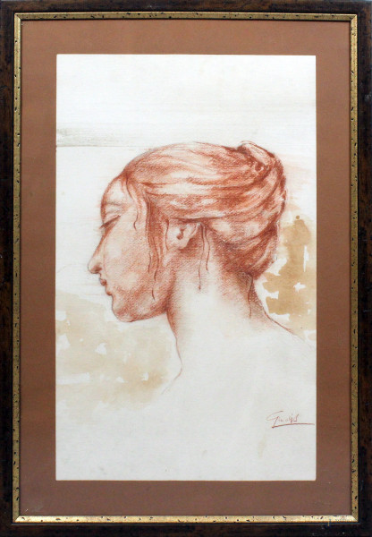 Profilo di donna, sanguigna su carta, cm. 51x30, firmato, entro cornice.