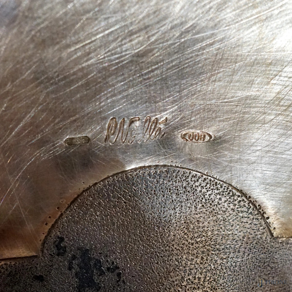 Grande vaso in argento, Argentiere Valle', Milano, XX secolo, cm h 64, peso gr. 5055