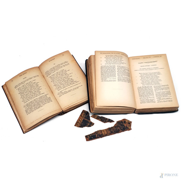 Lotto composto da due antichi volumi: Divina Commedia e Canzoniere