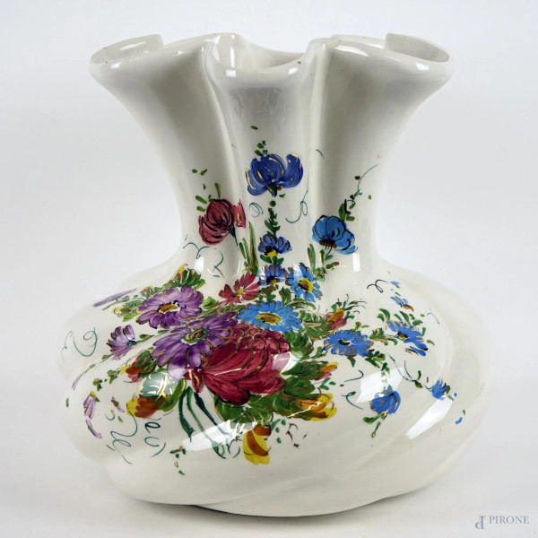 Vaso in porcellana, decoro floreale dipinto in policromia, cm h 27, XX secolo, (segni del tempo).