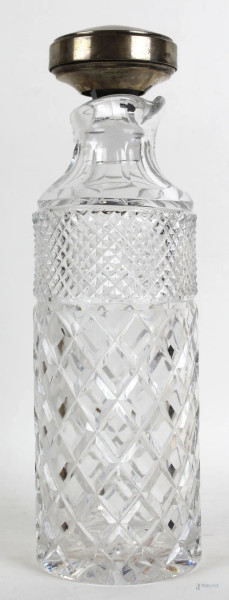 Bottiglia in cristallo controtagliato con tappo in argento, cm h 30
