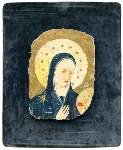 Placca in pietra dipinta raffigurante dettaglio della Madonna delle Ombre da Beato Angelico (1395-1455), cm 25,5x19,5, XX secolo, (difetti).