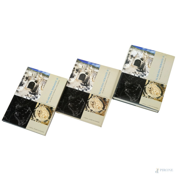 Calamaio con base in vetro e inserti in argento, cmx25x17, (difetti)