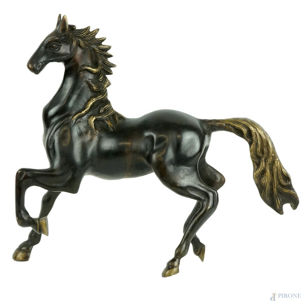Cavallo, scultura in bronzo, cm 27,5x31x8, XX secolo.