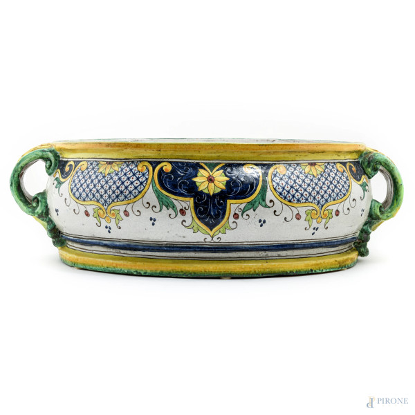 Fioriera in ceramica smaltata e dipinta con motivi floreali, XX secolo, cm