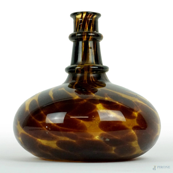 Vaso in vetro di Murano marrone, cm h 19, (lievi difetti).